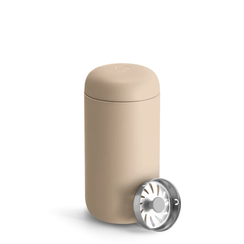 Fellow Carter Move mug termohrnek pískový - objem: 355 ml