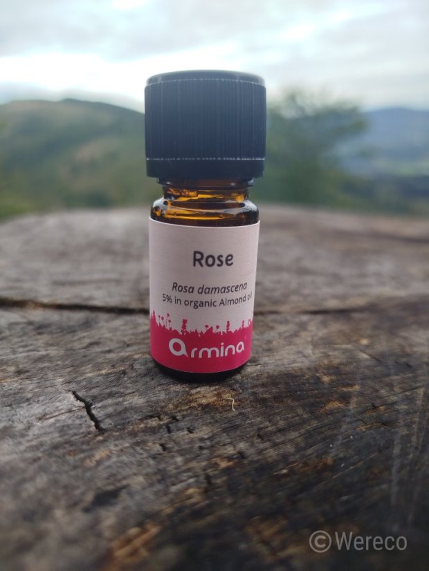 Armina Bio éterický olej Ruža damašská 5% v bio mandľovom oleji 5 ml
