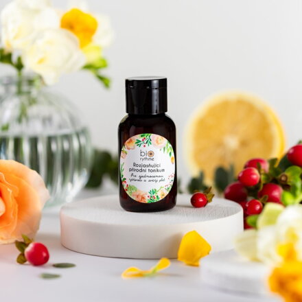 Biorythme Rozjasňujúce prírodné tonikum pre zjednotenú, žiarivú a sviežu pleť