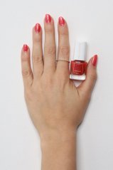 Kia Charlotta  Lak na nechty Kissing Lips  5 ml