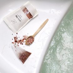Kúpeľová soľ MARK Bath tea BODY LOVE so soľou z Mŕtveho mora 400 g