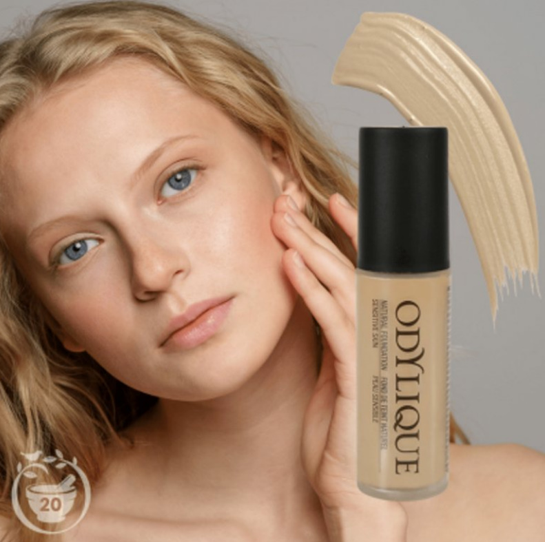 Odylique Tekutý minerální make-up č. 20