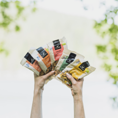 Foodin BIO kešu oriešky chili cesnak 120g