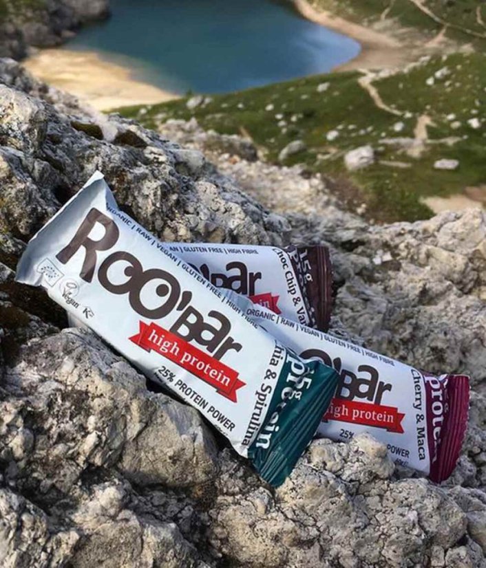 Roo'bar Bio vysokoproteínová tyčinka so spirulinou a chia 60 g  min.trv.06/2026