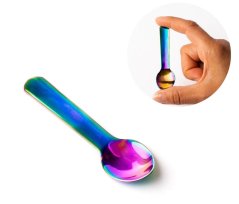 LEKKABOX Dúhová – nerezová mini lyžička, 8 cm