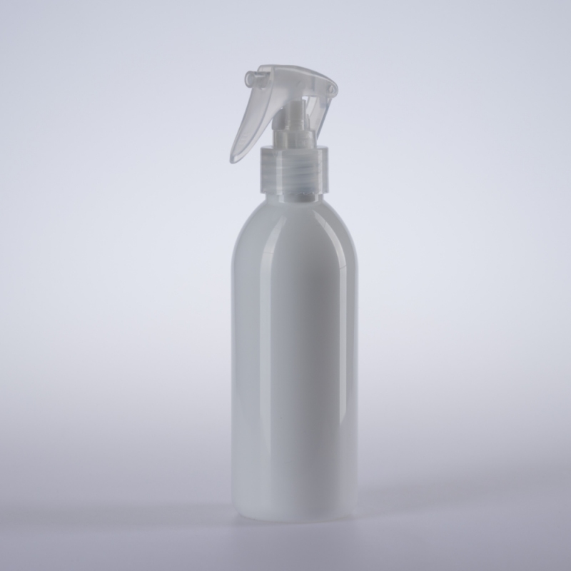 Láhev plastová PET s rozprašovačem, bílá 500 ml Láhev plastová PET s rozprašovačem, bílá 500 ml