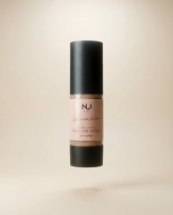 Nui přírodní tekutý make-up s hedvábnym efektem odstín Intense Kanapa 01