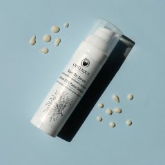 Odylique Antibakteriální ošetřující sérum s tea tree a zinkem Spot-on